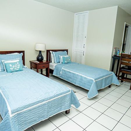 Welcome To Stunning Ocean Views At Studio 503 Montego Bay Eksteriør billede