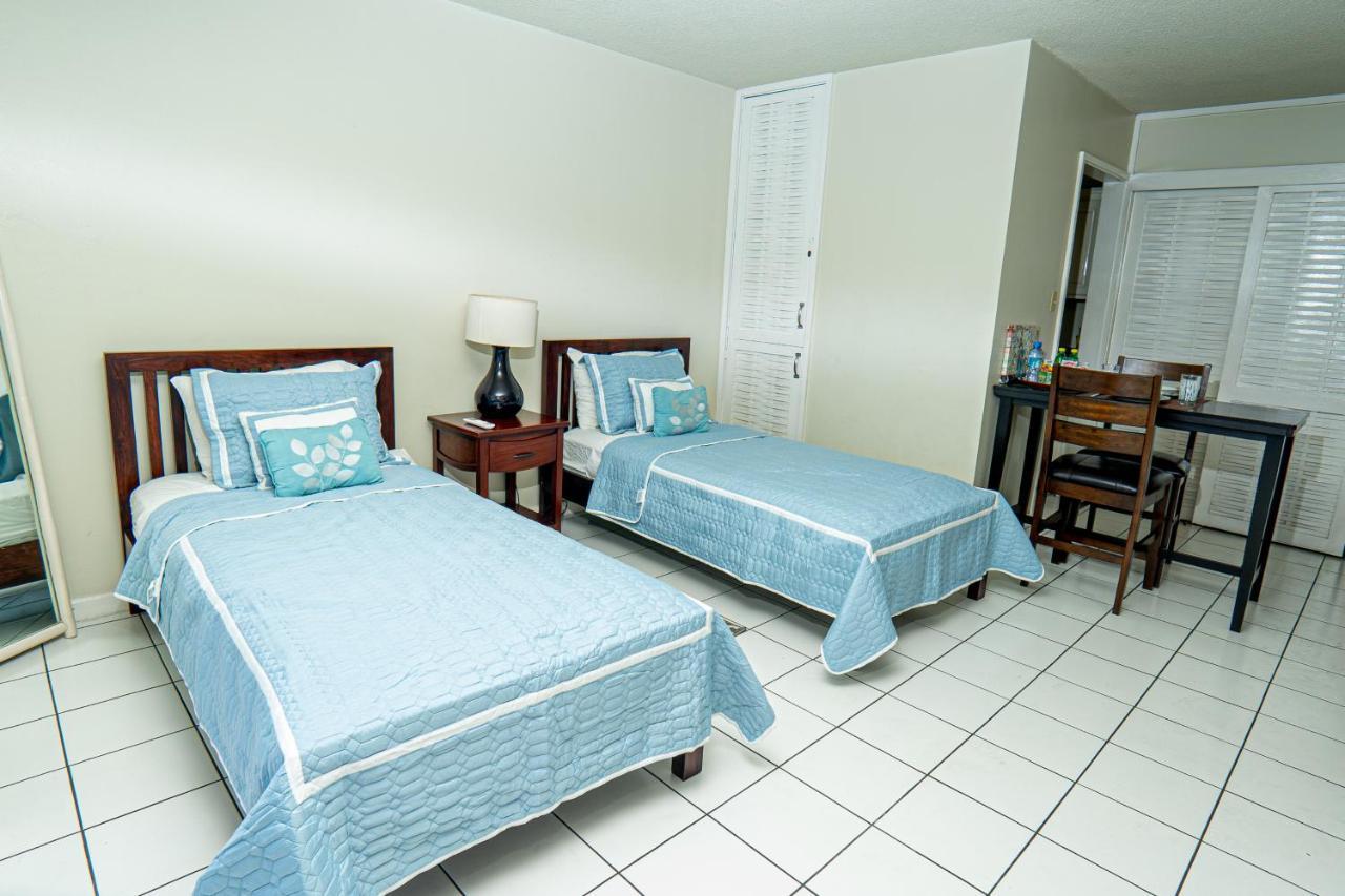 Welcome To Stunning Ocean Views At Studio 503 Montego Bay Eksteriør billede