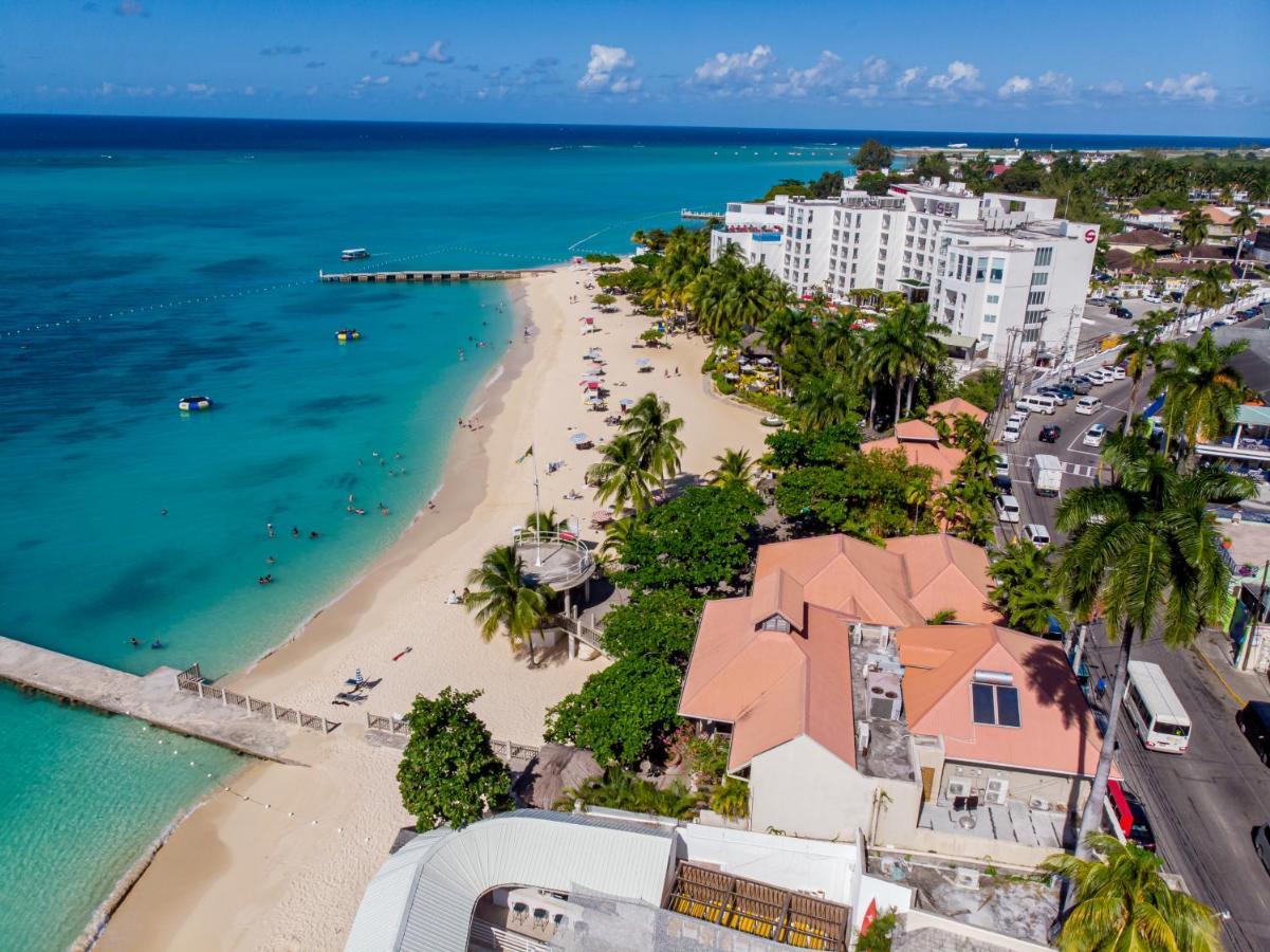 Welcome To Stunning Ocean Views At Studio 503 Montego Bay Eksteriør billede