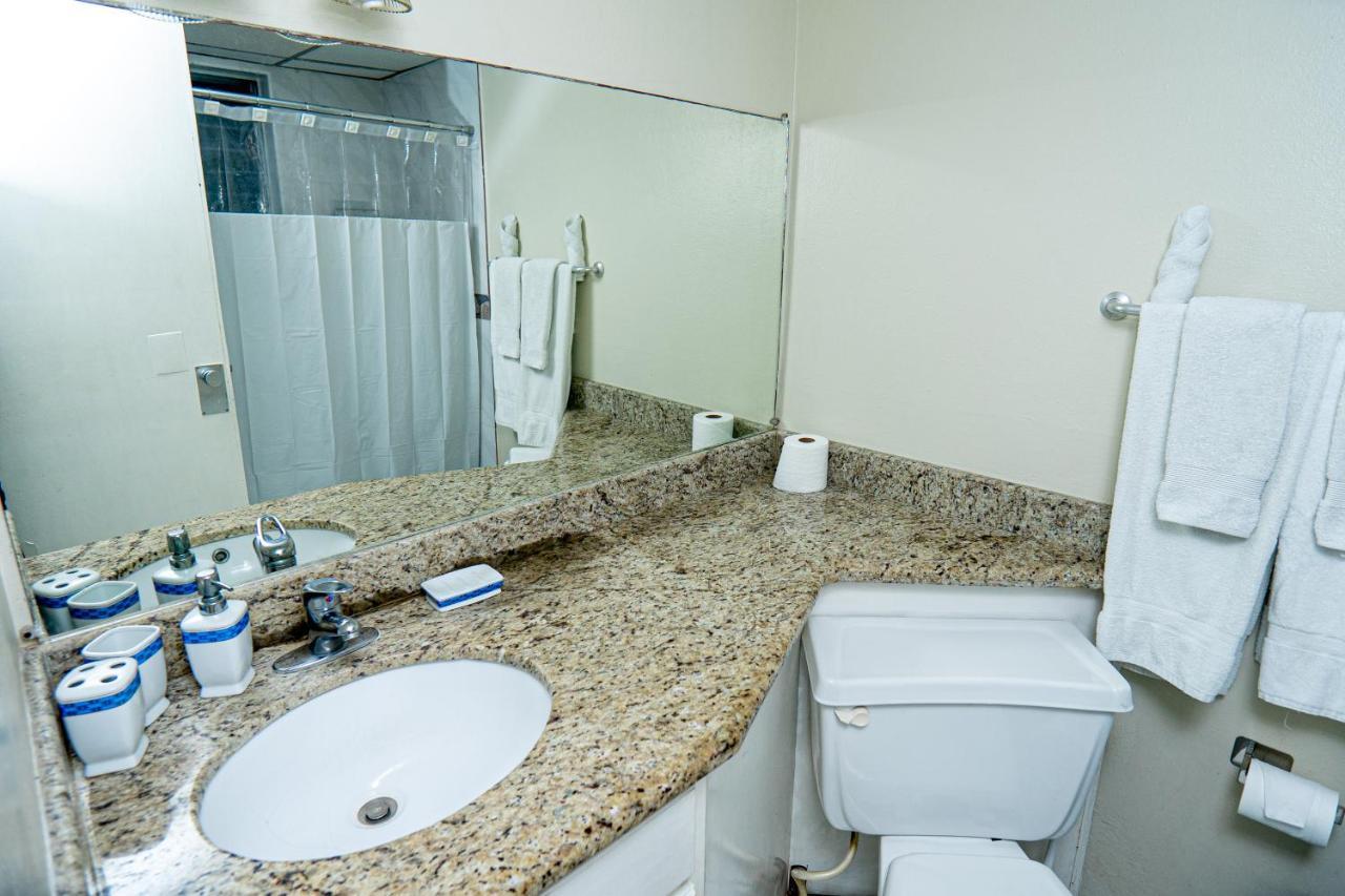 Welcome To Stunning Ocean Views At Studio 503 Montego Bay Eksteriør billede